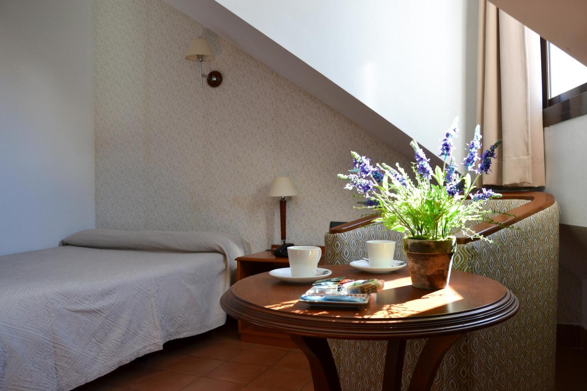 La Posada Hotel Benalmádena Habitación foto